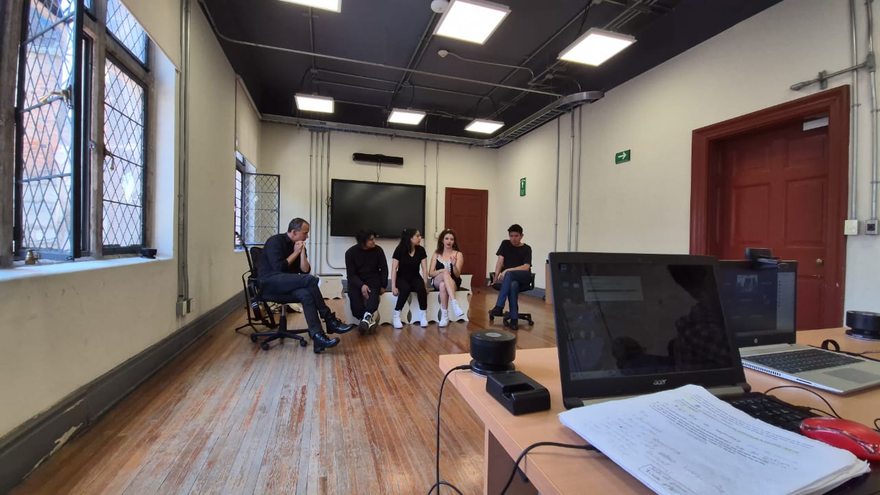 /Seminarios/SIRECOM/Puestas_en_Escena/32 THO 3.jpeg